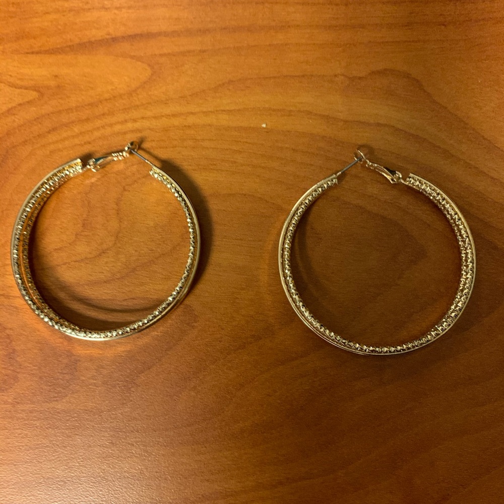 Gold Earrings - Picture 2 of 3